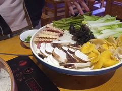 -民食香·腊排骨野生菌美食(木府店)