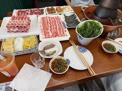 -楼外楼大刀肉传统火锅居(博学路店)