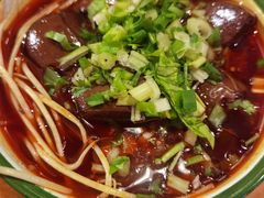 -拈签一笑黄牛肉辣卤串串