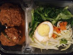 -同济大学本部学苑饮食广场