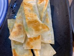 韭菜鸡蛋锅贴-宏状元现熬粥·京味菜(黄寺大街店)