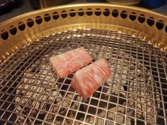 -铭牛烧肉·和牛海鲜自助(高新月牙湖店)