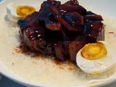 元宝目鱼红烧肉-屋里厢上海菜馆