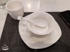 -滇越乘象云南餐厅(豆各庄店)