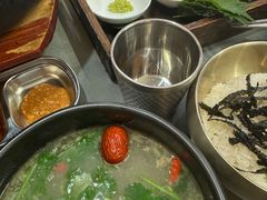 -围炉肉舍•炭烤活鳗•丹东海鲜烤肉(步行街店)