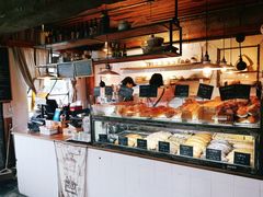 面包甜点陈列柜-仙峰天然面包(迎宾路店)