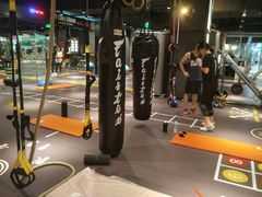 -VLines耀能运动24小时·月付制健身(京广桥店)