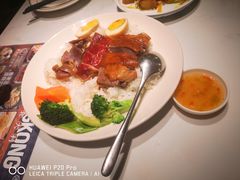 招牌四宝饭-食大利香港茶餐厅(南亚风情第一城店)