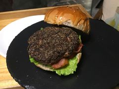 -HIGH FIVE哈福手工汉堡(桂林路店)