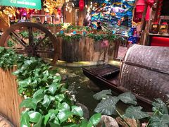 -老滇山寨•云南特色菜•地方菜•民族风情歌舞表演(金碧店)