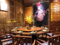 -老滇山寨•云南特色菜•地方菜•民族风情歌舞表演(金碧店)