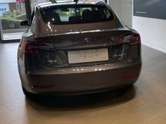 -TESLA 特斯拉(上海太古汇体验店)