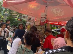 -詹爷爷乌节路街头冰淇淋