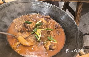 Beef Shank Stewed with Liuyang Rice Noodles