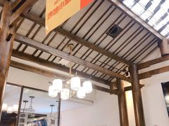 大堂-阿瓦山寨·湘菜现炒·剁椒鱼头王(咸阳总店)