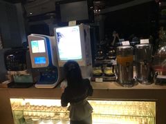 -荣誉国际酒店-云顶旋转餐厅