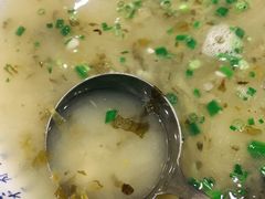 酸菜豆瓣汤-易老九江湖菜(北滨一路店)