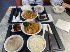 -璞臻汽锅餐厅(南京东路店)