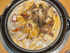 -一朵菌·野生菌探索家火锅(南亚店)