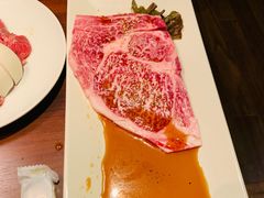 -焼肉まんぐう