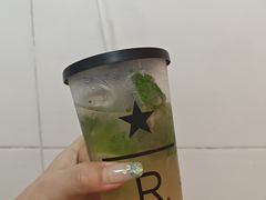 -星巴克臻选(上海合生汇1F店)