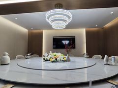 -何适山庄 ·可团建(水长城P2停车场店)