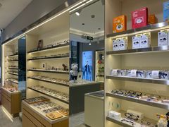-视野联行眼镜·蔡司·尼康·豪雅·依视路(青浦宝龙店)