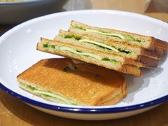 咖椰吐司-HELLO 27 意面·沙拉·帕尼尼