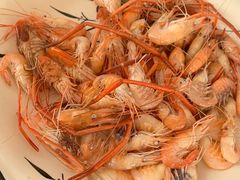 白灼河虾-亚荣河鲜