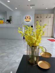-Coo Hair salon