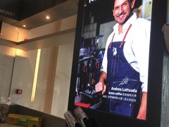 -瑞幸咖啡(亿城国际中心店)