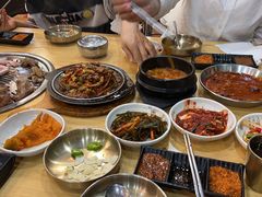 -牛信亭韩国料理·炭火烤肉(紫藤路店)