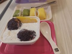 -满记甜品(优客百盛店)