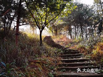 千里广大是为城，斗碗之量则为寨