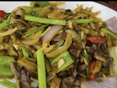 酸菜炒鸡杂-汇兴源餐馆(小北路店)