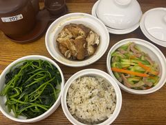 -雪梅月子中心(华侨城店)