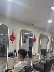 -米娜护肤造型