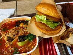 金汤酸菜肥肠米线-魏家凉皮(西安秋林宏业商厦店)