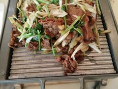 北京腌蒜烤羊肉-那家小馆•北京菜•烤鸭(香山店)