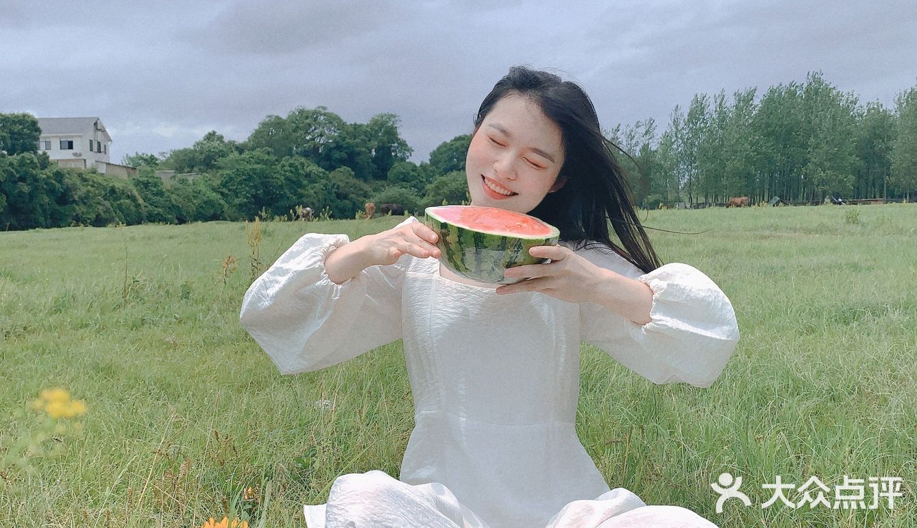 作为长沙人就不去跟外地人挤国金街了，给外地人腾个地