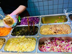 自助取餐区-三兄弟高炉烧饼