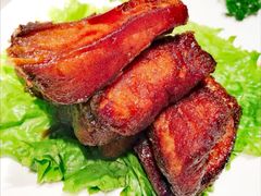 招牌本帮熏鱼-苏浙汇(肇嘉浜路总店)