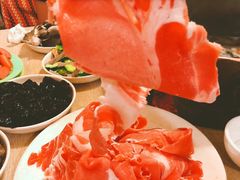 -洞庭洲·防空洞火锅·烧烤·铜锅涮肉(新百广场店)