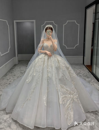 La Premiere这个品牌的衣服可太美了哦～