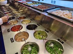 自助调料区-小龙坎火锅(IFS HOT店)