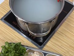 -杨老板·海鲜集市火锅·鲜切牛肉(中防万宝店)
