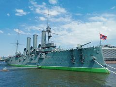 -阿芙乐尔号巡洋舰