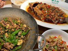 -费大厨辣椒炒肉(万家丽一店)