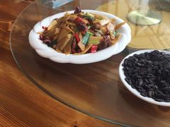 -下梅人家土菜馆(历史文化餐厅度假区店)