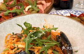 Spicy Small Seafood Pasta